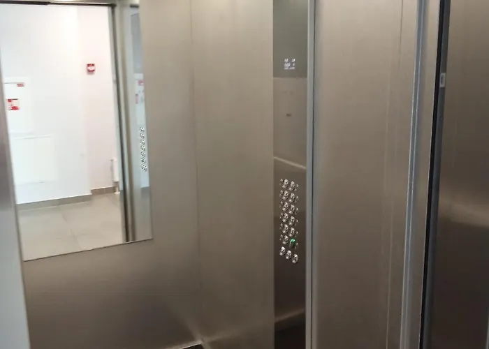 With A Balcony And An Impressive Terrace On The Roof Of The House Apartman *